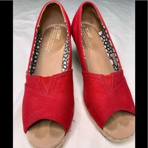 TOMS Espadrille Wedge 7.5